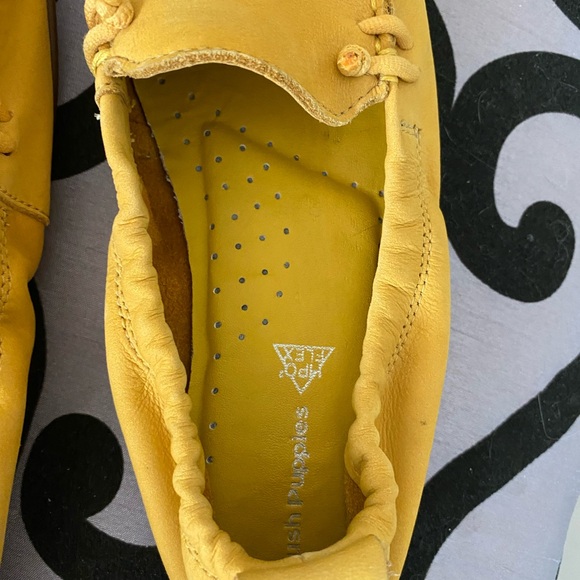 NWOT Hush puppies size 7 mustard driving shoes/loafer - Picture 3 of 10